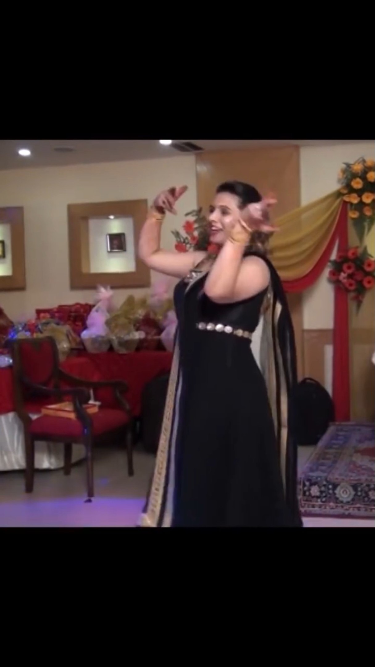 Lo Chali Main l Amazing Dance Performance by the Groom's Bhabhi l Easy Wedding Dance l Shorts #yt